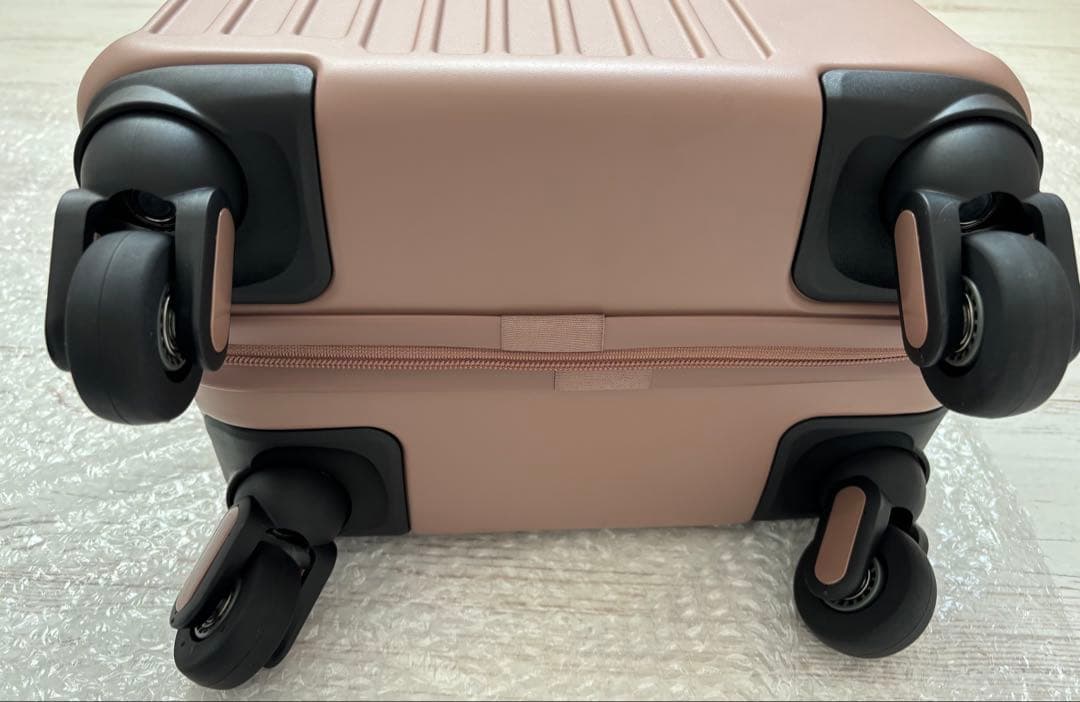 キャリーバッグ　フリクエンター