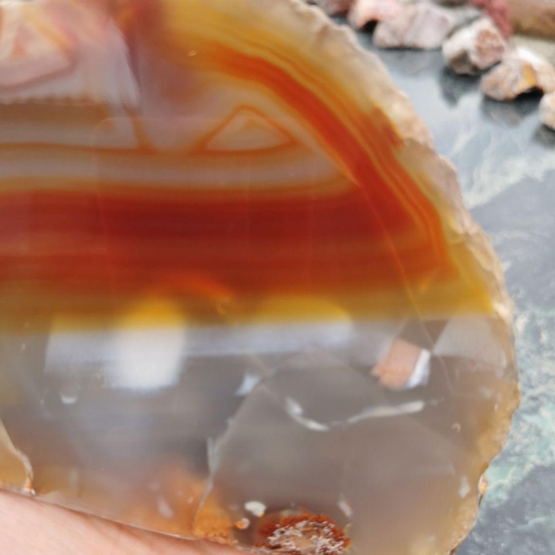 メノウ　1.3キロ　瑪瑙　鑑賞石　石　原石　宝石　パワーストーン　鉱物