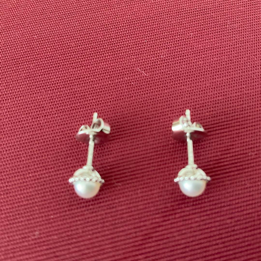 MIKIMOTO 真珠スタッドピアス 専用ケース付き