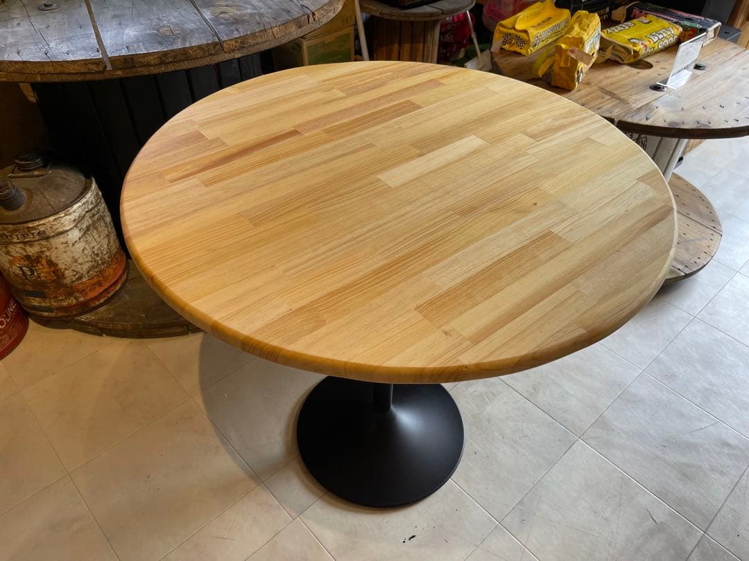 在庫あり　即納　丸テーブル　机　リビング　ナチュラル　アイアン　カフェ