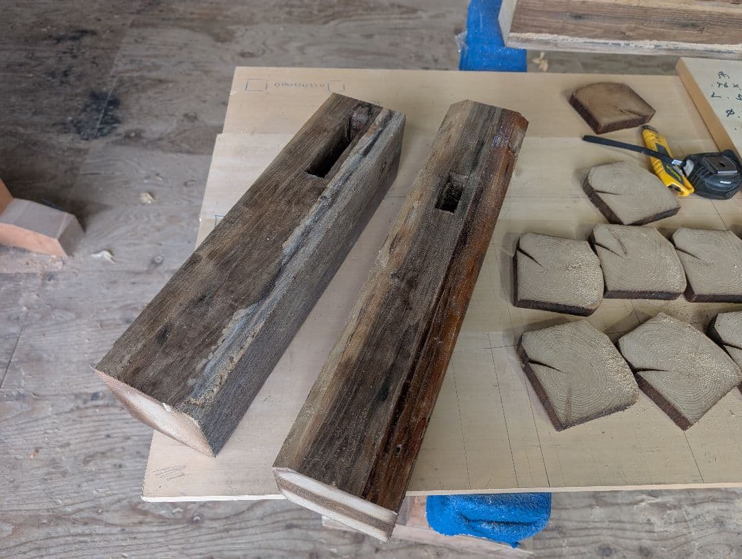 3580様リクエスト　古材栗柱リメイク 置台　コースター