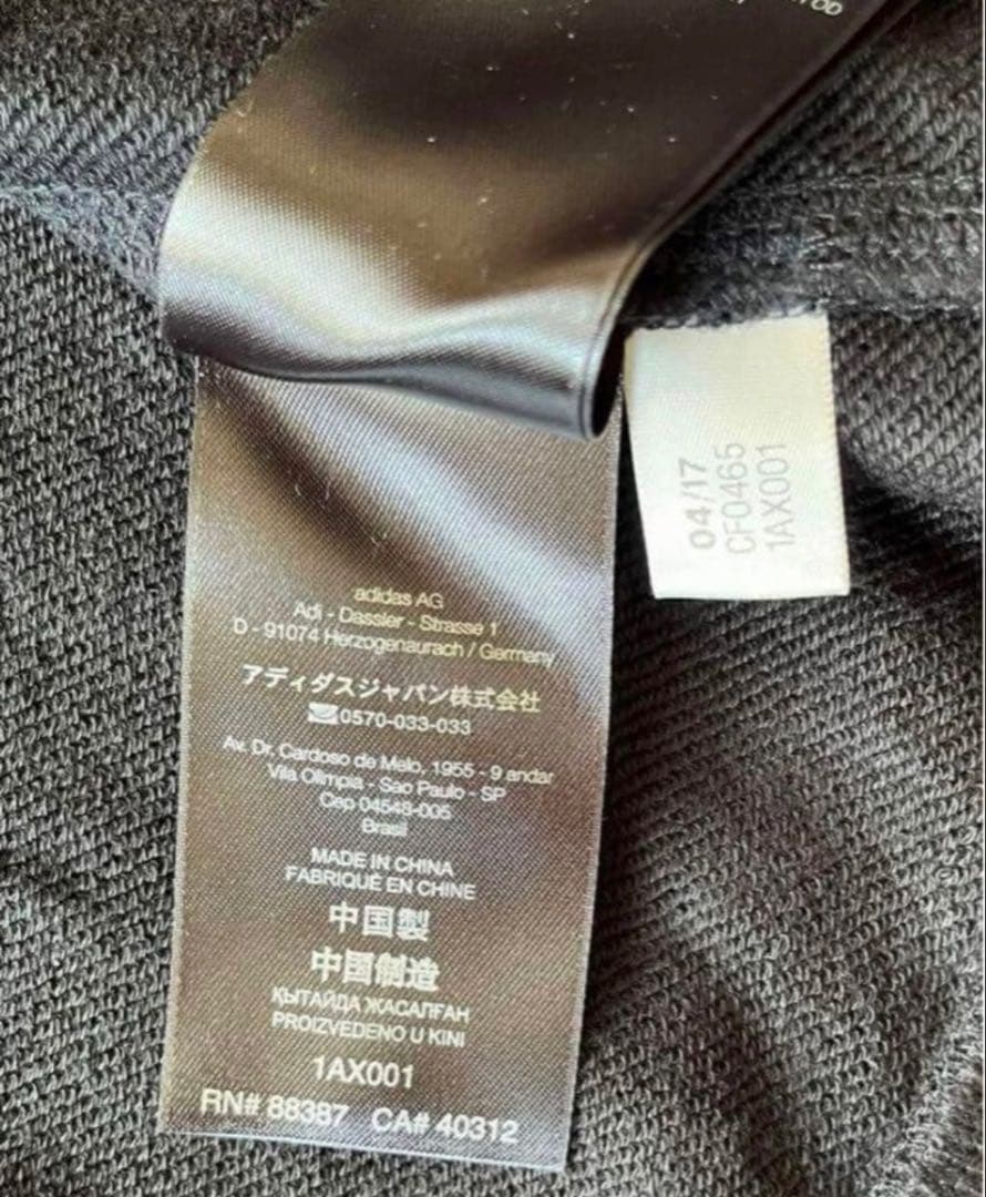 Y-3　ワイスリー　ヨウジヤマモト　ビッグロゴ 　プリント　パーカー　スウェット