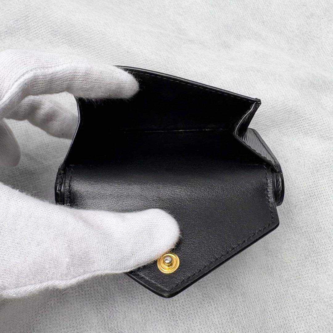 PRADA 三つ折り財布 トライアングルロゴ ヴィッテロムーブ レザー 三角ロゴ