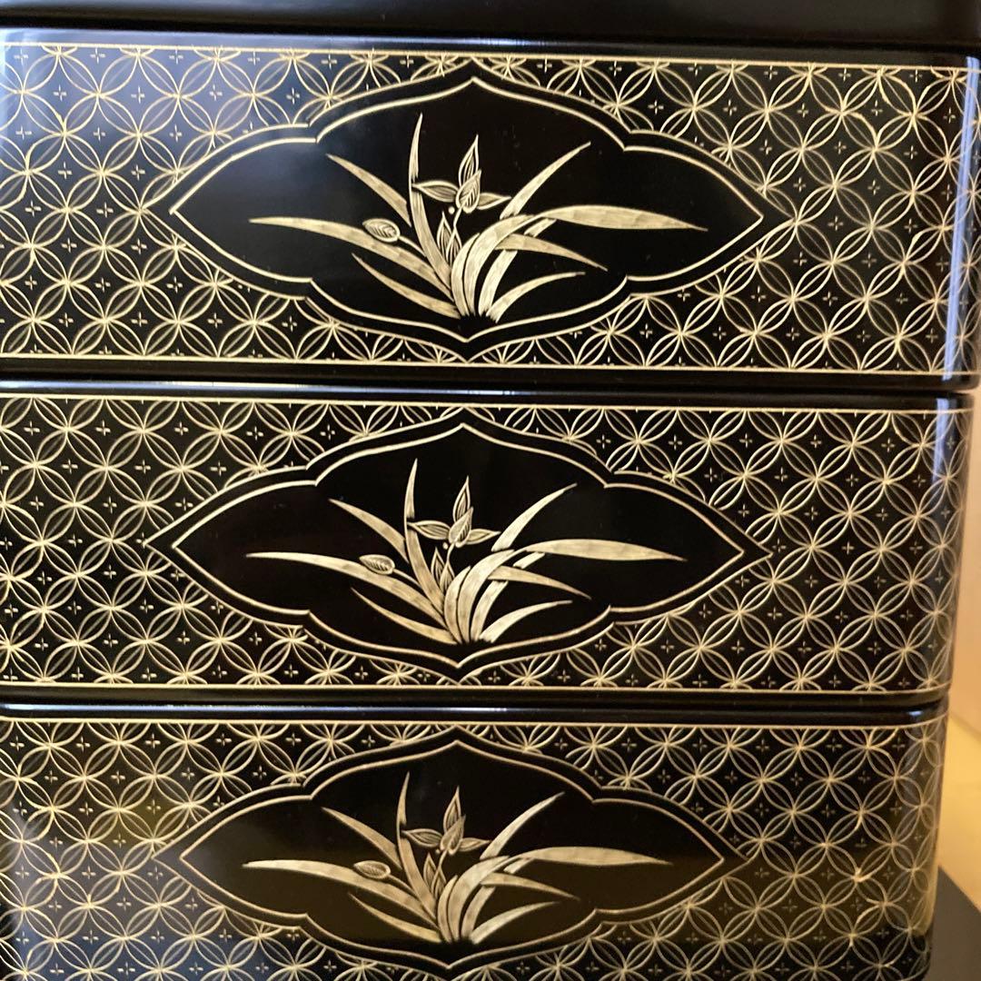 輪島塗　三段重　高級漆器　飾り重　台付