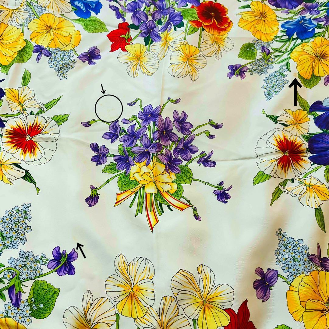 ☆★さま専用 24日まで【GUCCI】大判 シルク スカーフ 花柄 ボタニカル
