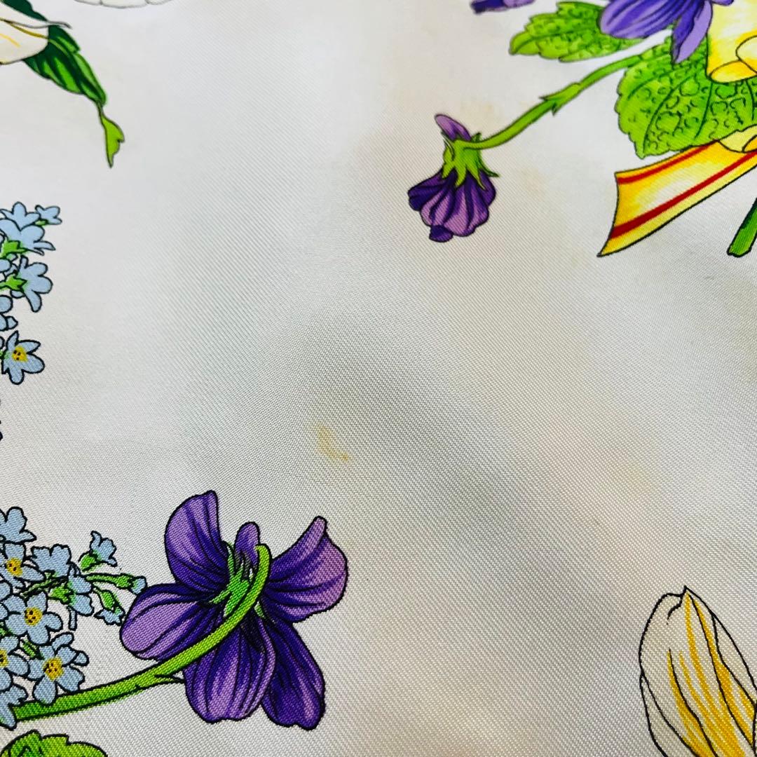 ☆★さま専用 24日まで【GUCCI】大判 シルク スカーフ 花柄 ボタニカル