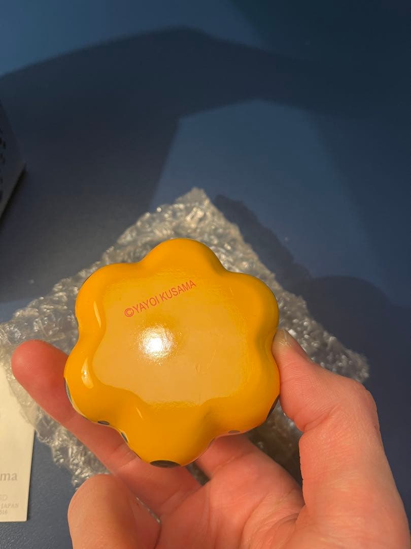 【新品・未使用】草間彌生　ペーパーウェイト