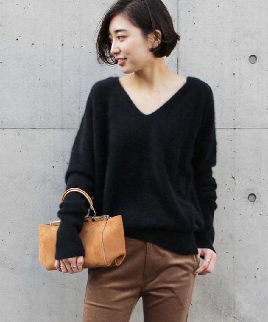 M*様 ドゥーズィエムクラス FUWAシャギー Vネック ニット ブラック