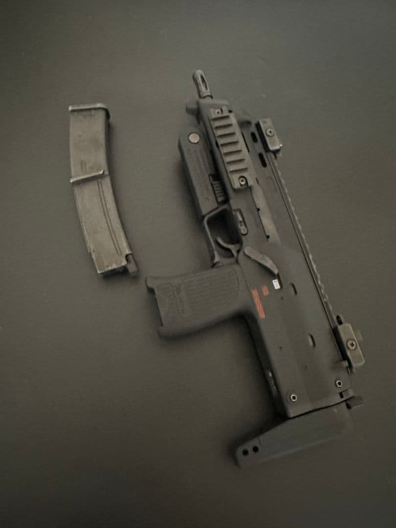 【セール/美品】MP7A1 ガスブローバックエアガン ブラック