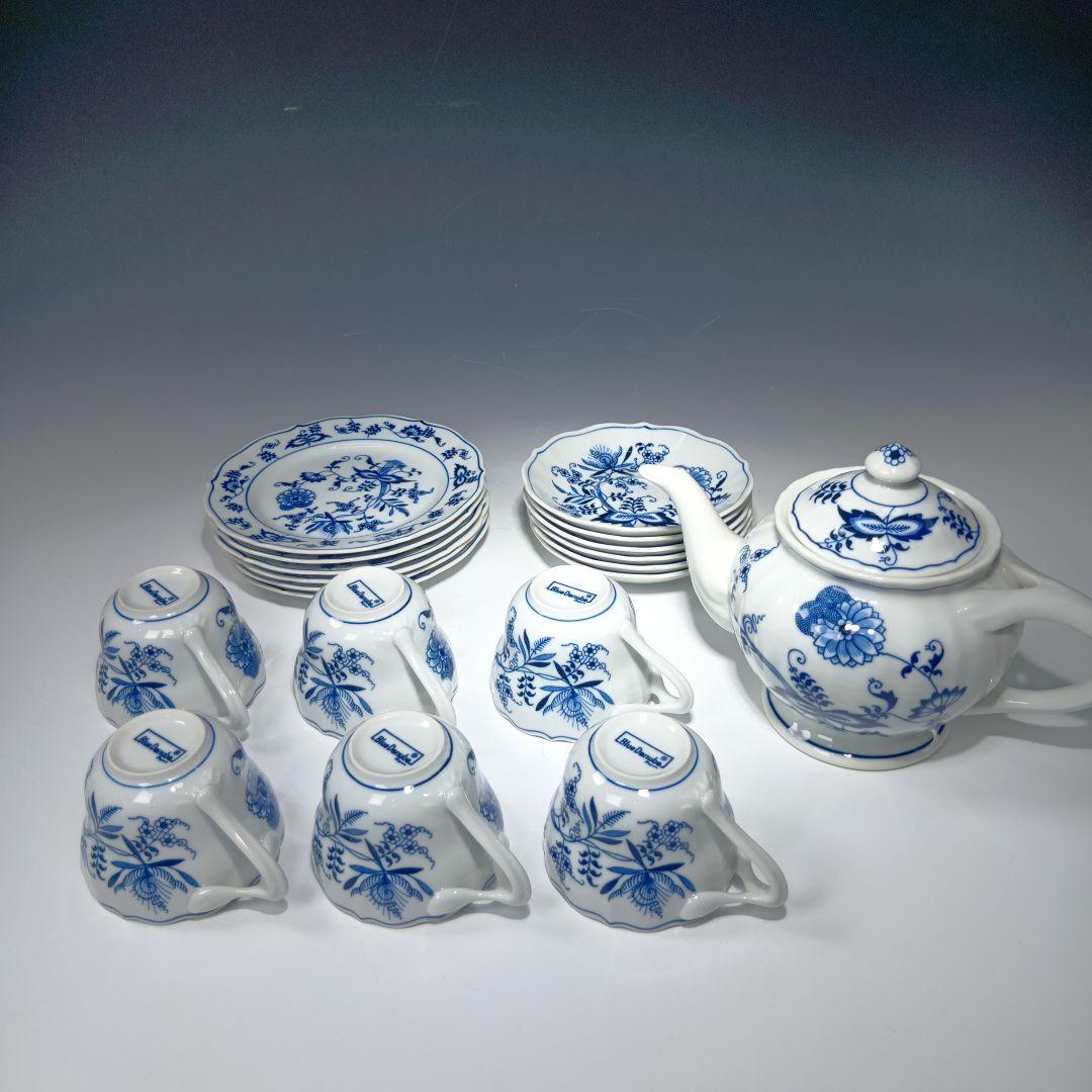 ブルーダニューブカップ＆ソーサ6客 ケーキ皿6枚　ティーポット１個セット