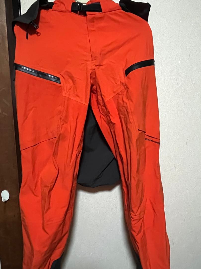 マウンテンハードウェア　ビブパンツ