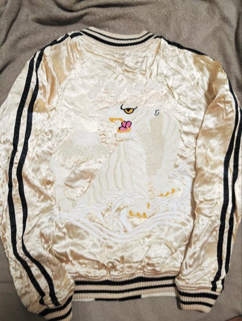 AVIREX USA 日本限定　スカジャン　２面用　コディアック　別珍　レーヨン