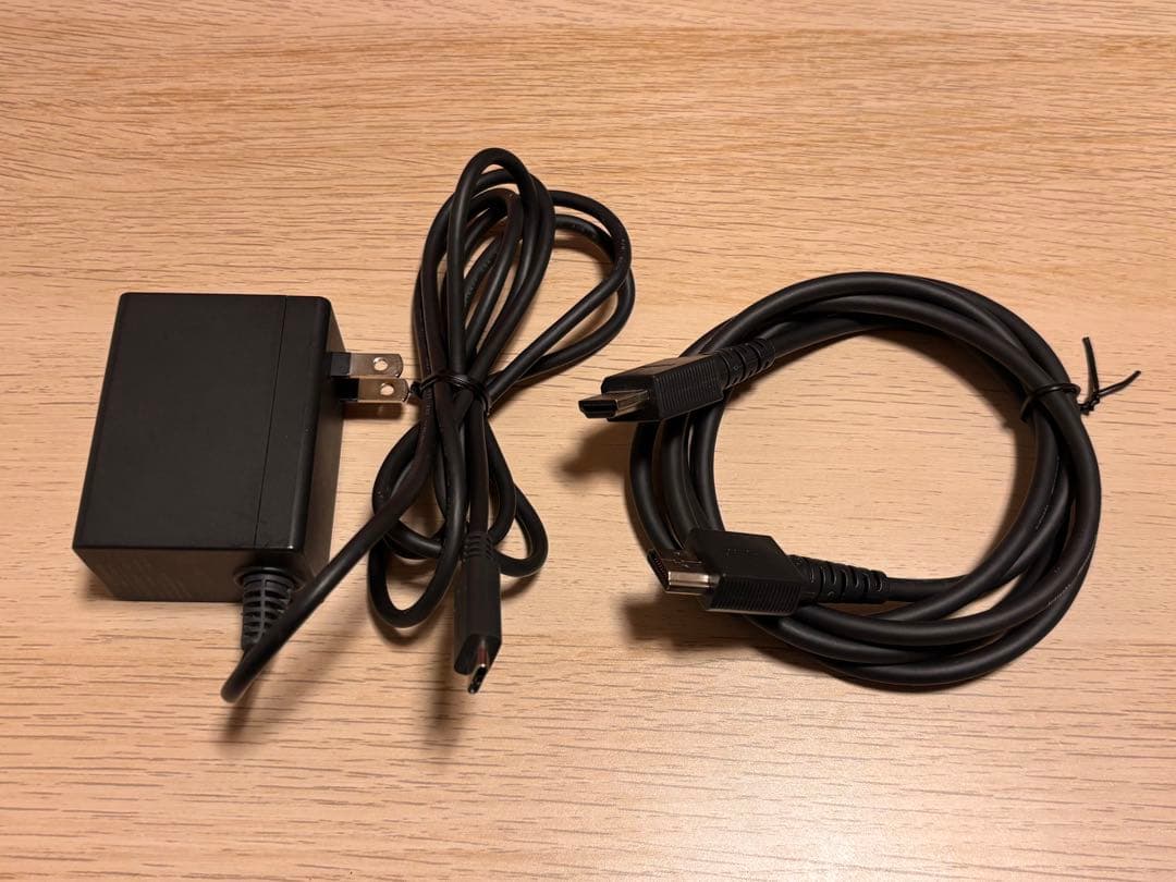 バッテリー強化版　SDカード付　Nintendo Switch 本体