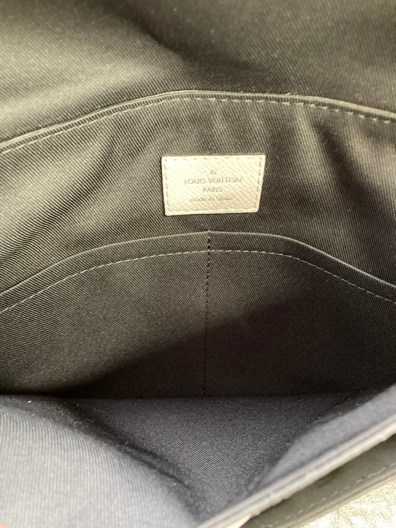 ちゃんはる ❁.。.様ルイヴィトン タイガラマ メッセンジャー M30411