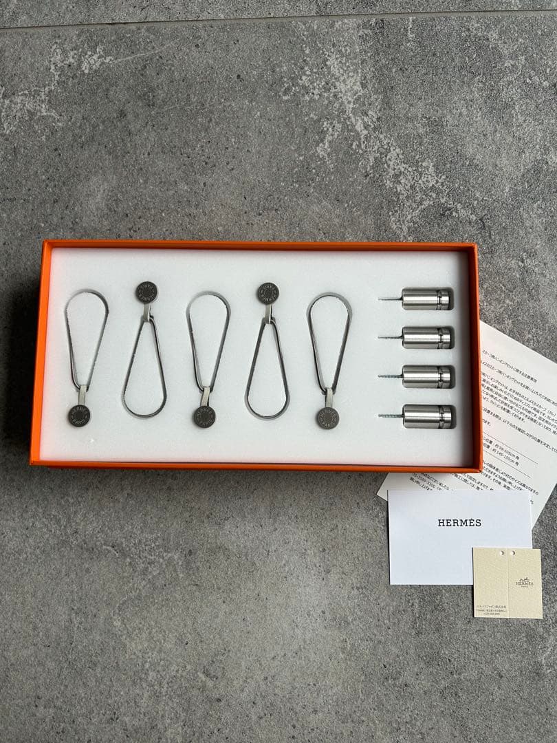 HERMESエルメス ハンギングセット カレ
