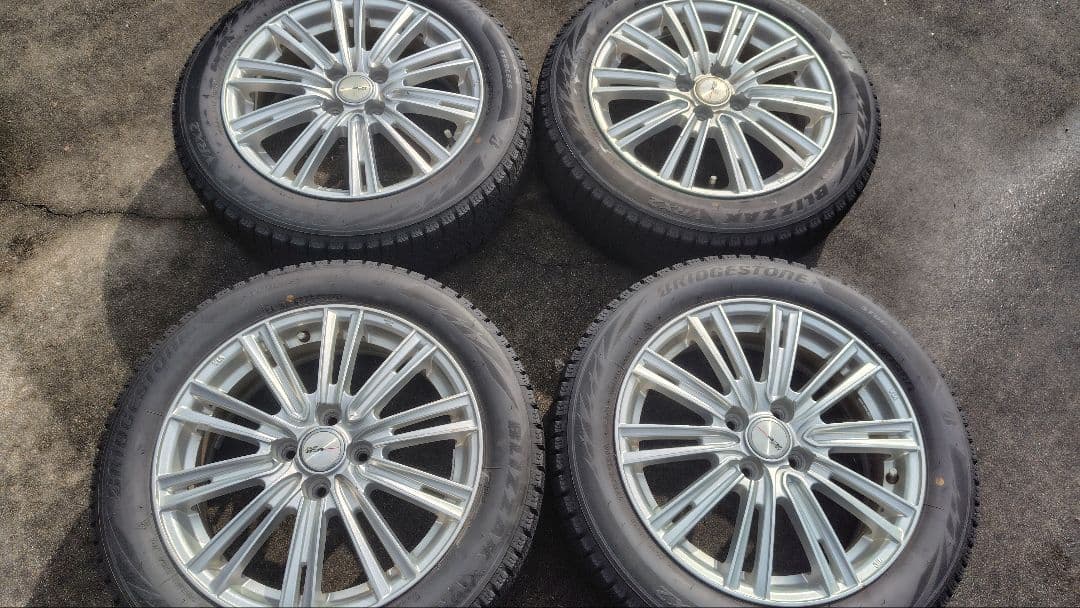 スズキ　イグニス　ブリジストン　スタッドレスタイヤ４本セット　WRX2　 24年