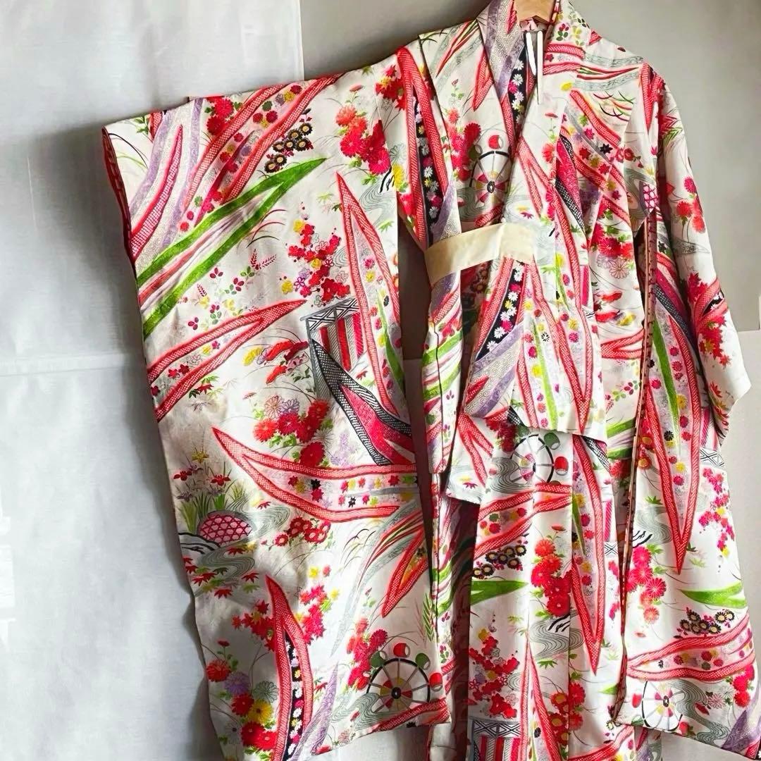 ジュニアサイズ　着物　アンティーク　七五三用　ヴィンテージ　子ども着物　四つ身