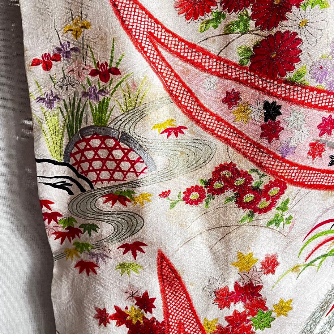 ジュニアサイズ　着物　アンティーク　七五三用　ヴィンテージ　子ども着物　四つ身