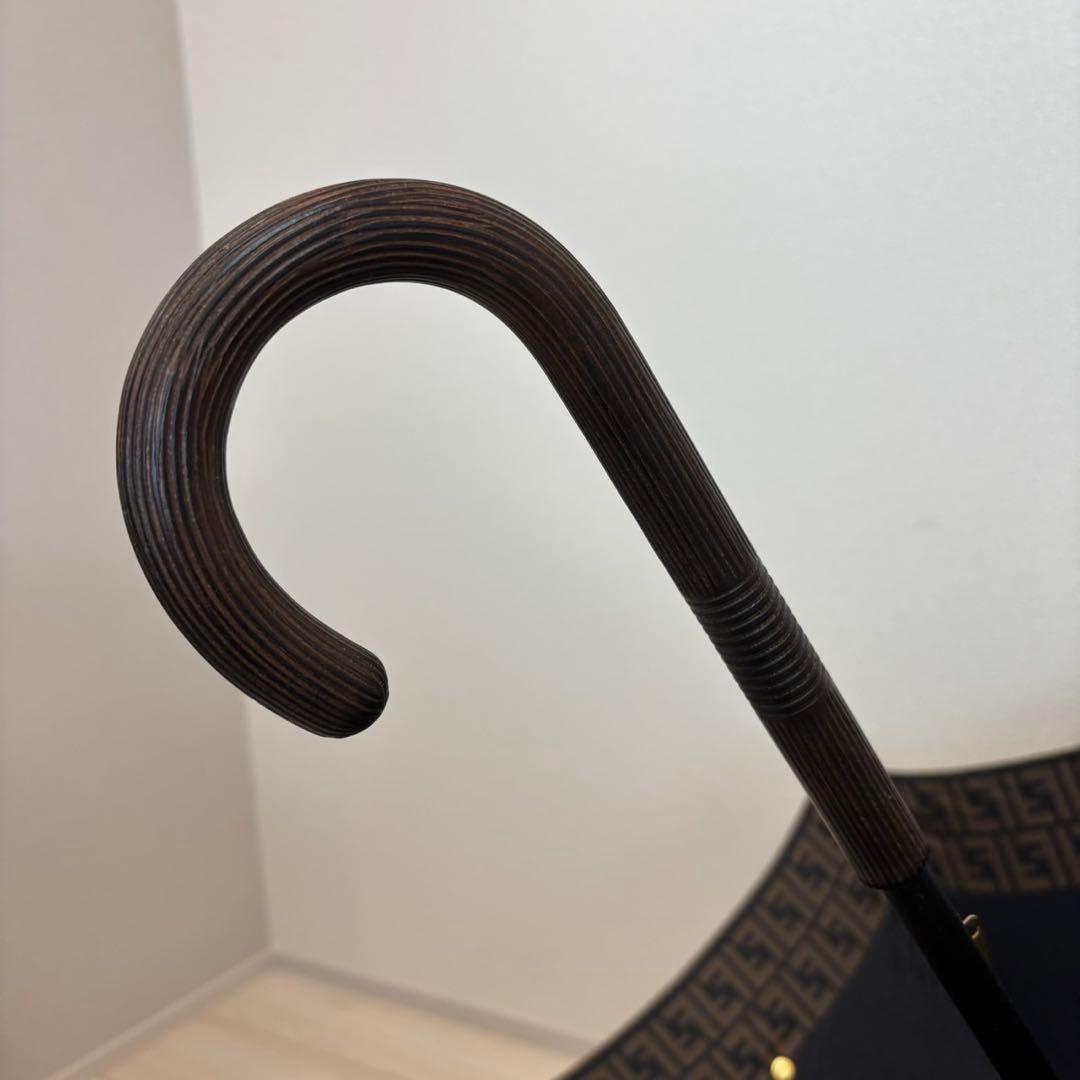 ⭐️正規品　FENDI　フェンディ　長傘　雨傘　FF ズッカ柄　木製　イタリア製
