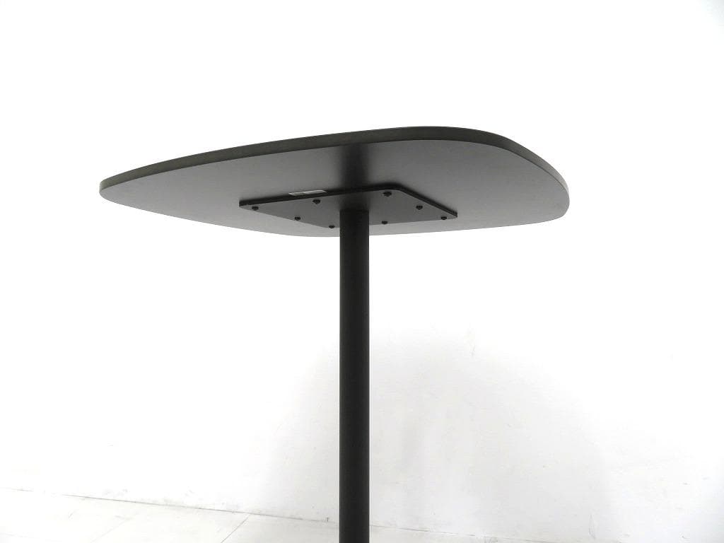 展示品　北欧　スウェーデン　オフェクト　ダイニングテーブル　カフェテーブル