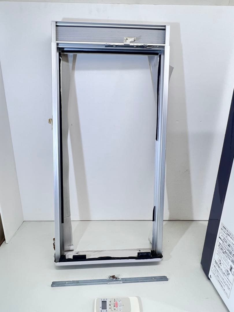 窓用クーラーKOIZUMI KAW-1602 2020年製