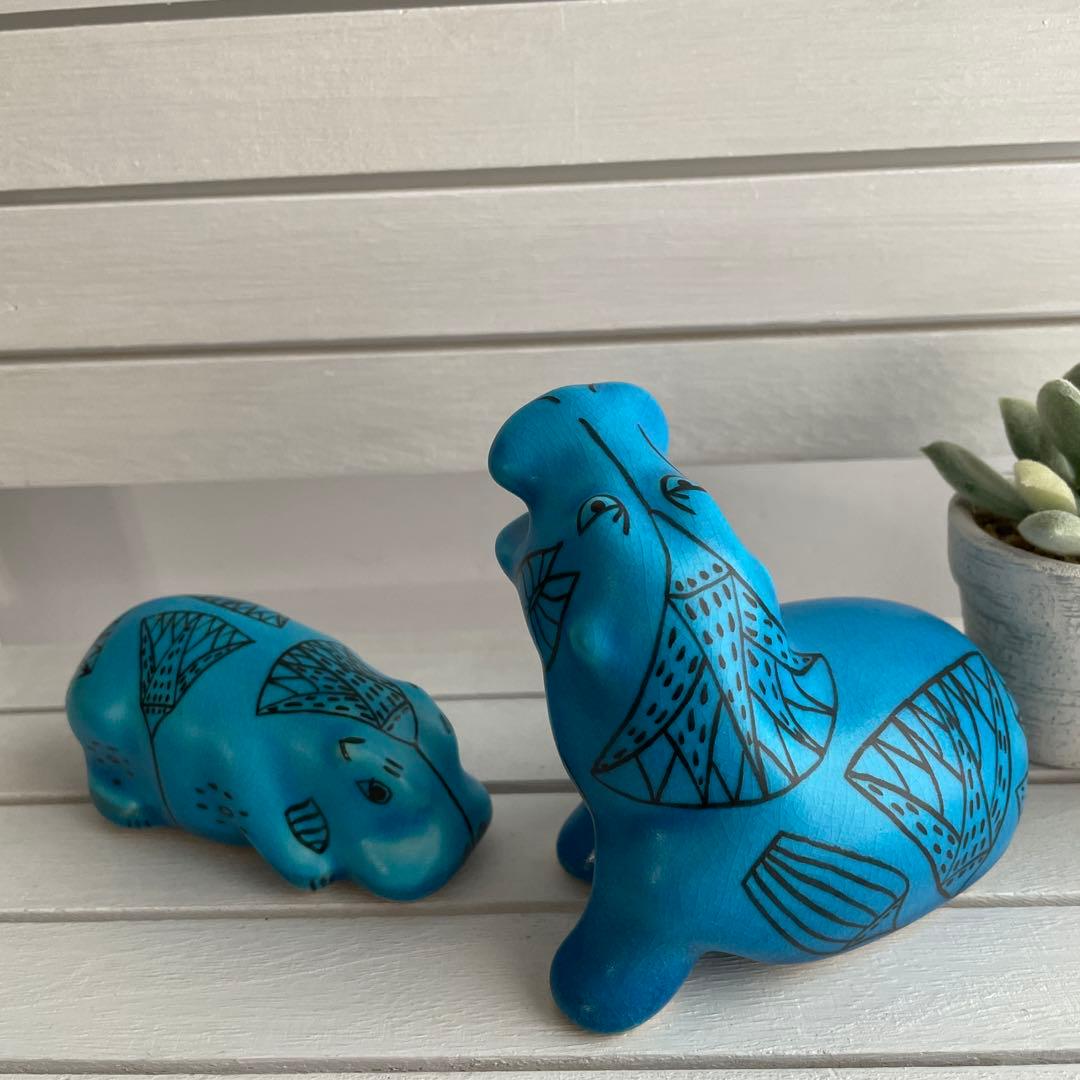 ニューヨーク メトロポリタン美術館 青いカバ WILLIAM MMA