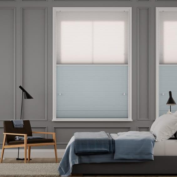 未使用　ハニカムシェード　スカイブルー 104×160