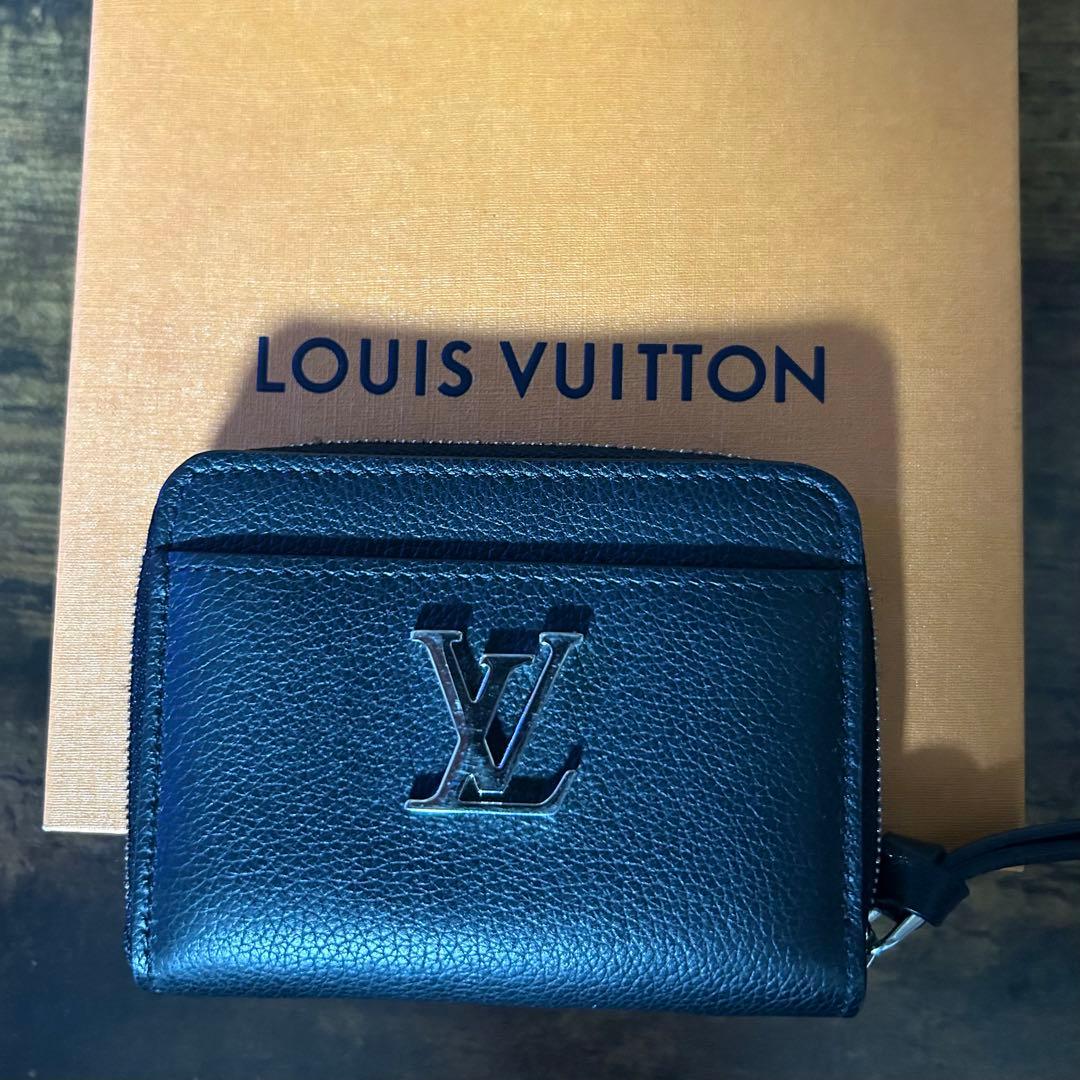 ルイヴィトン　美品　ロックミー　ジッピーパース LOUIS VUITTON