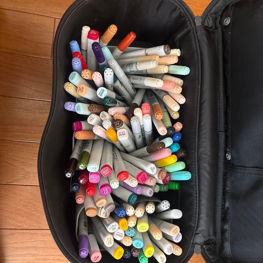 コピックまとめ売り 黒ケース付き