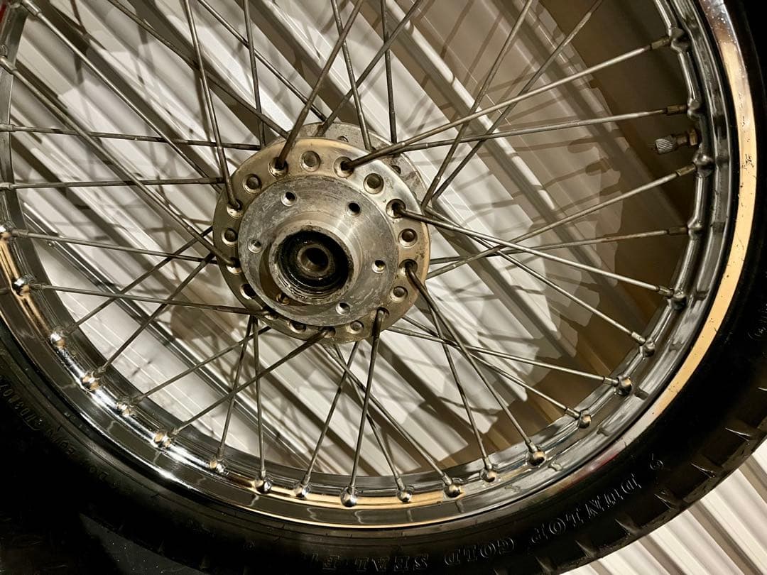 送料込み!! GT380 純正スポークホイール 19インチ　GS400