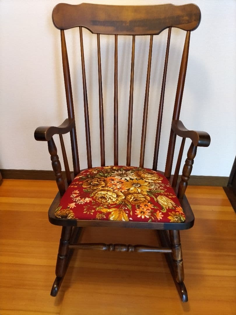 飛騨の家具　ロッキングチェア　リビングチェア　座面クッション固定　飛騨産業