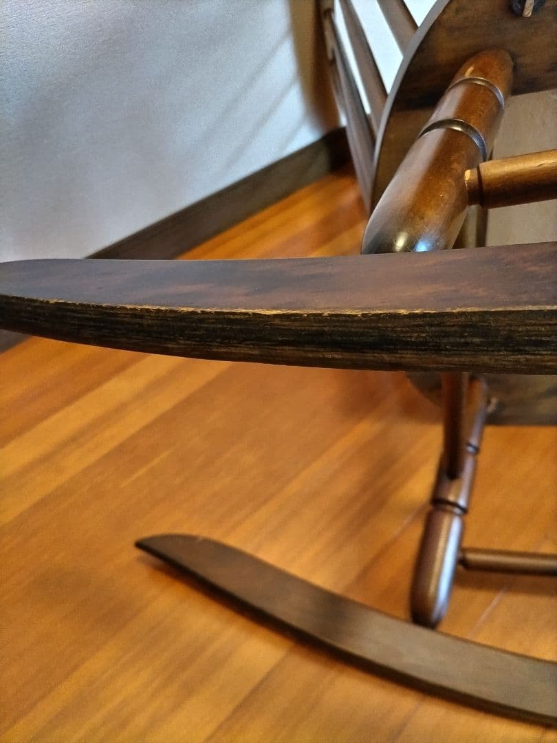 飛騨の家具　ロッキングチェア　リビングチェア　座面クッション固定　飛騨産業