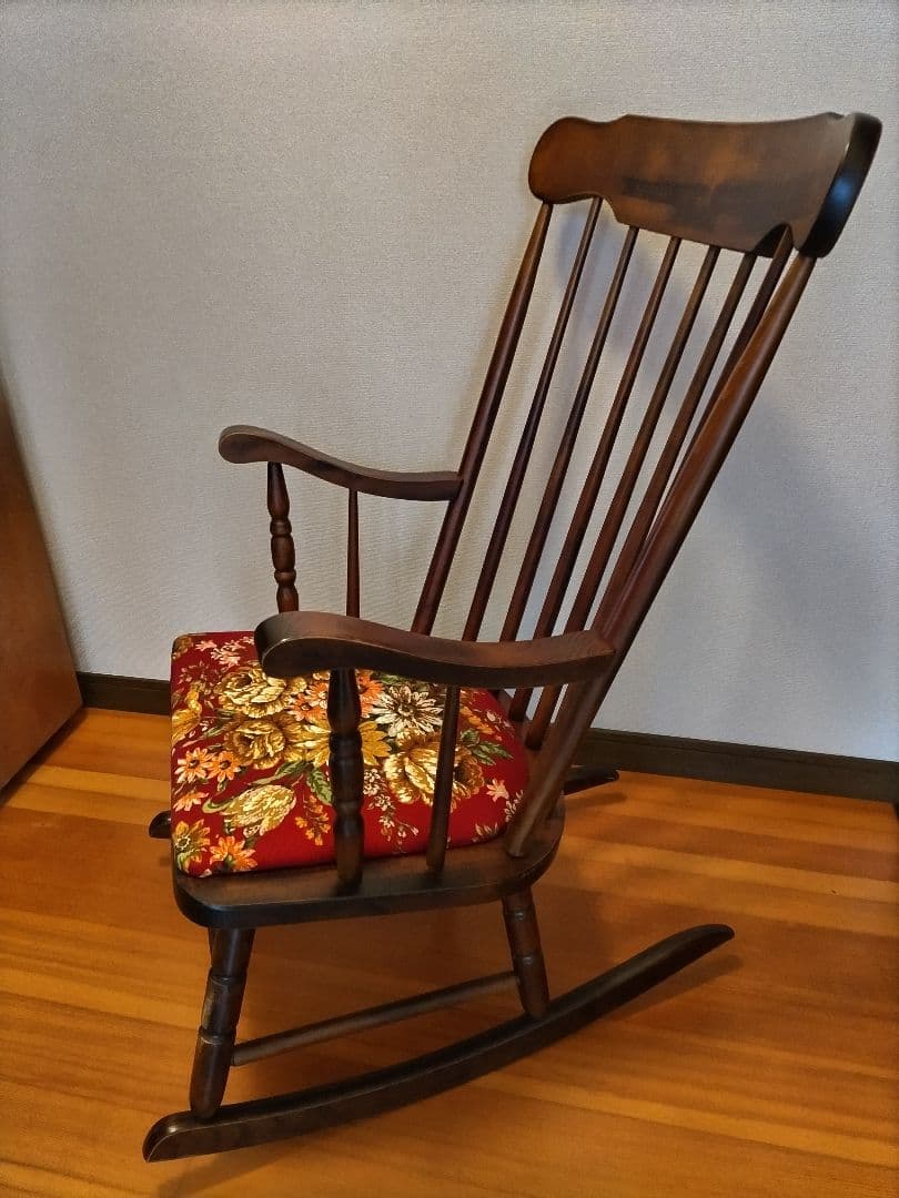 飛騨の家具　ロッキングチェア　リビングチェア　座面クッション固定　飛騨産業