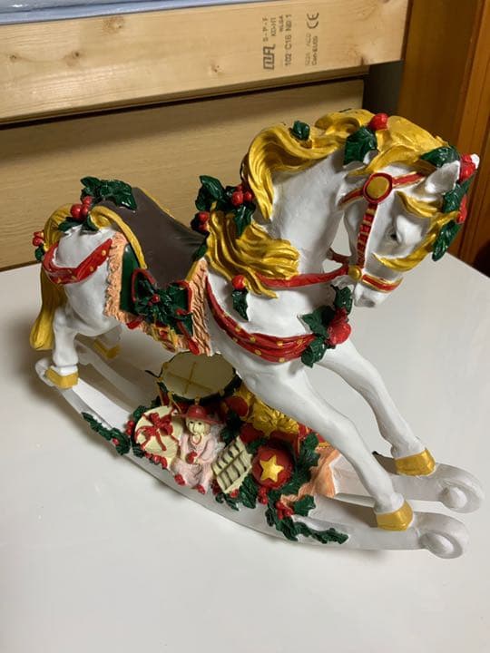 馬の置物（白）