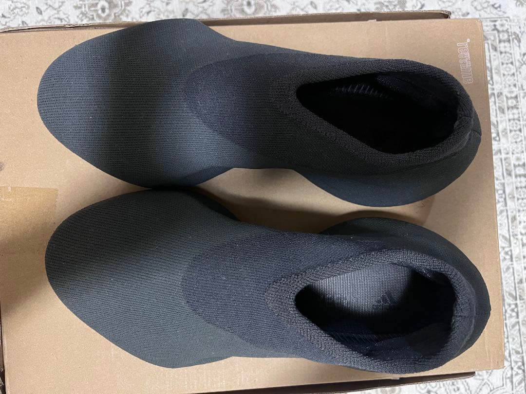 アディダス イージーニットランナー