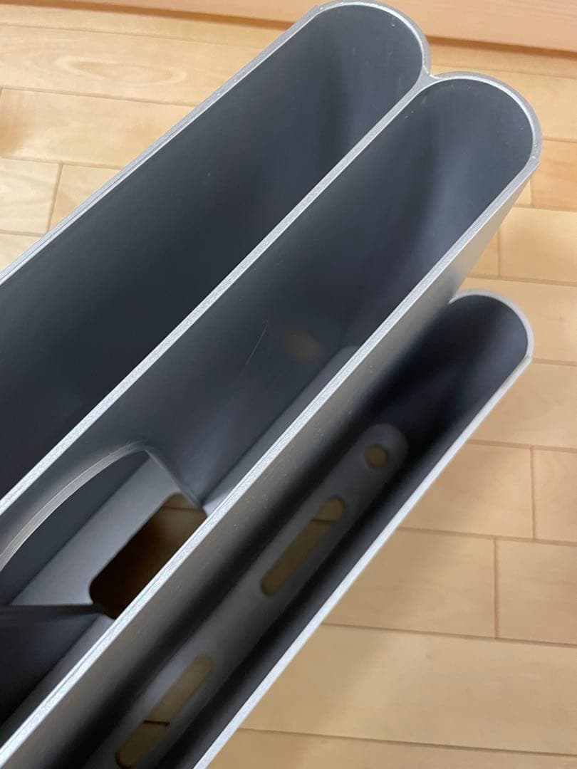 Kartell カルテル マガジンラック 4675 ポルタリビステ　シルバー