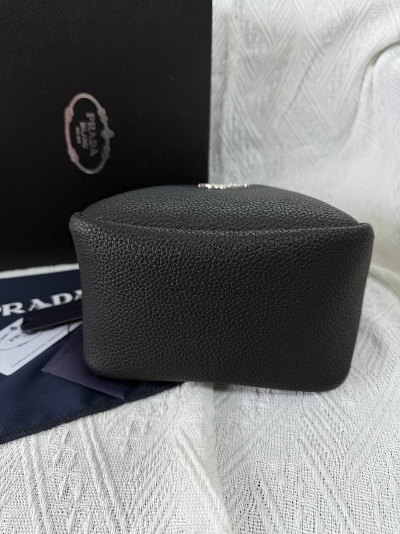 美品ノベルティブラック ハンドバッグ