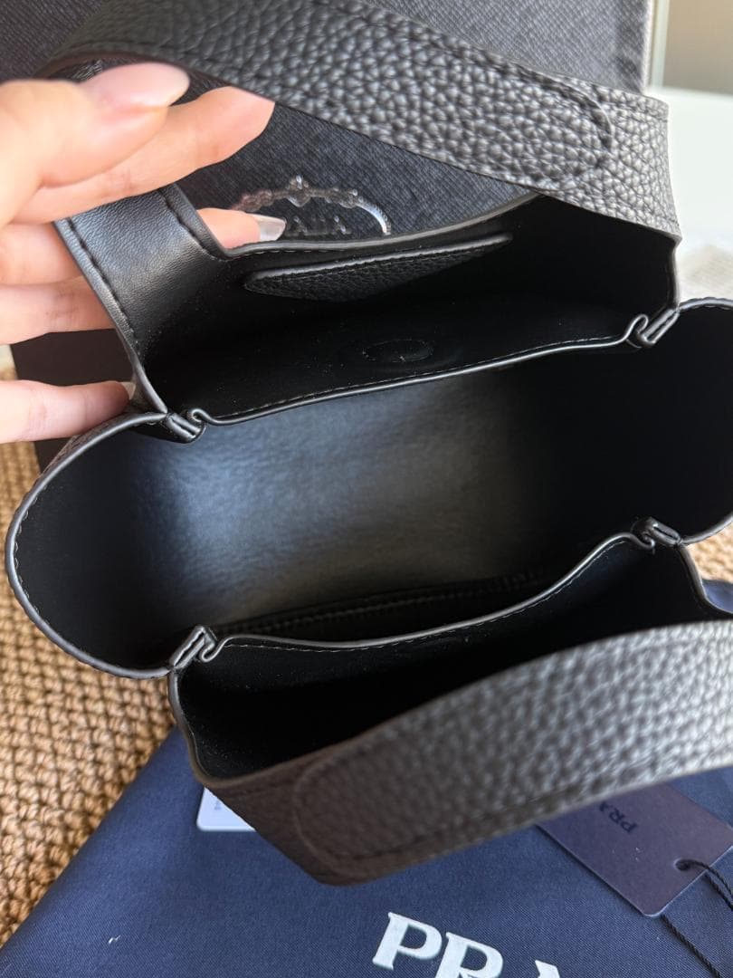 美品ノベルティブラック ハンドバッグ