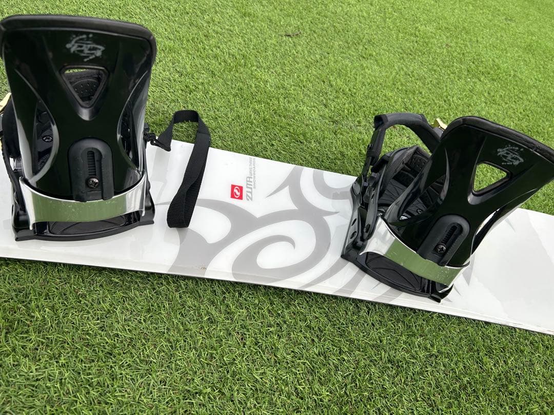 【専用】2点セット！スノーボード 板　ビンディングセット　144 SMサイズ