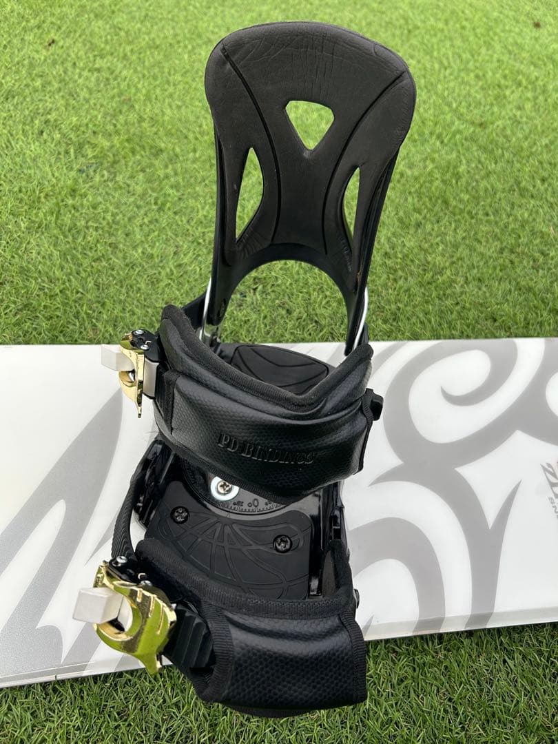 【専用】2点セット！スノーボード 板　ビンディングセット　144 SMサイズ