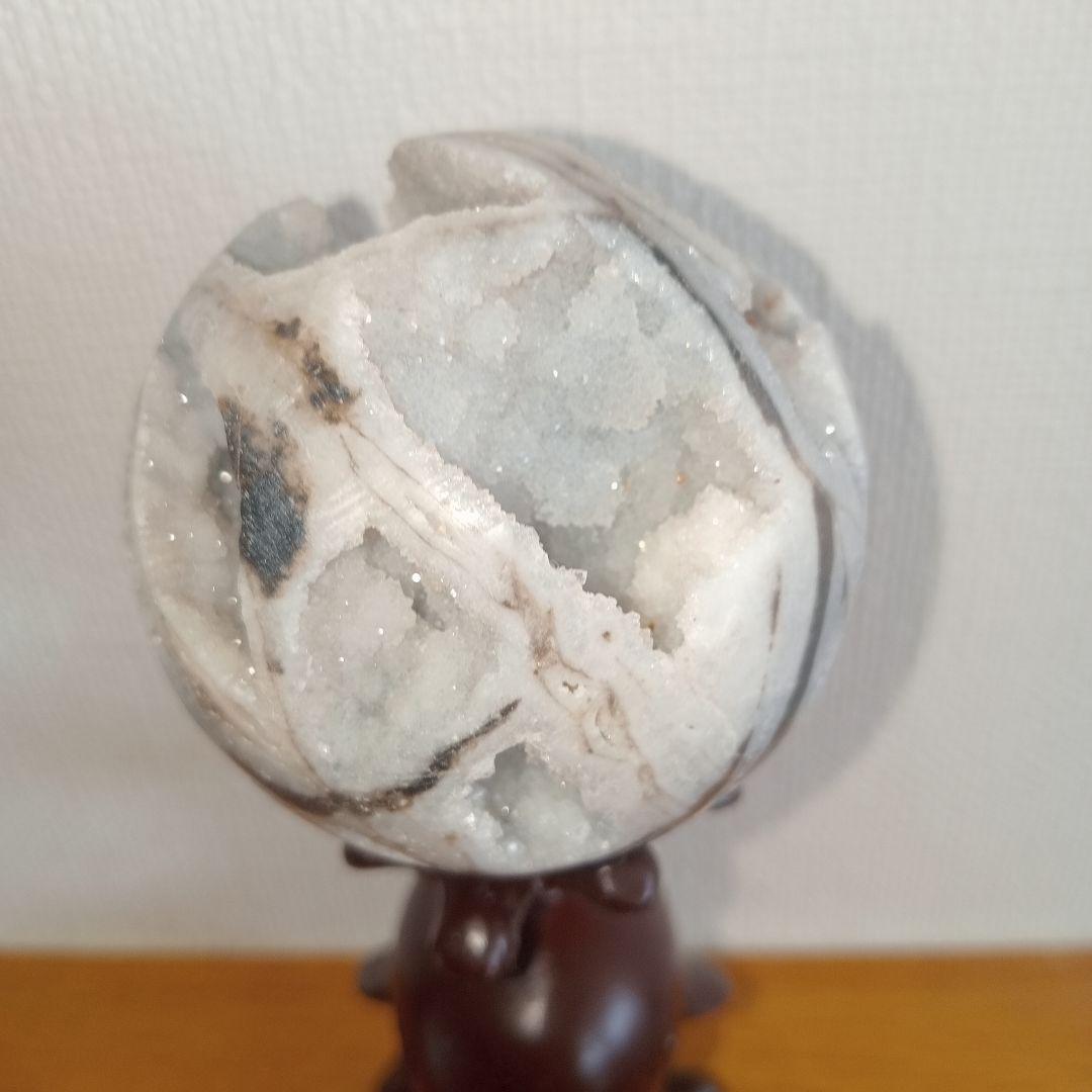 60mm 木の台つき　ジオード