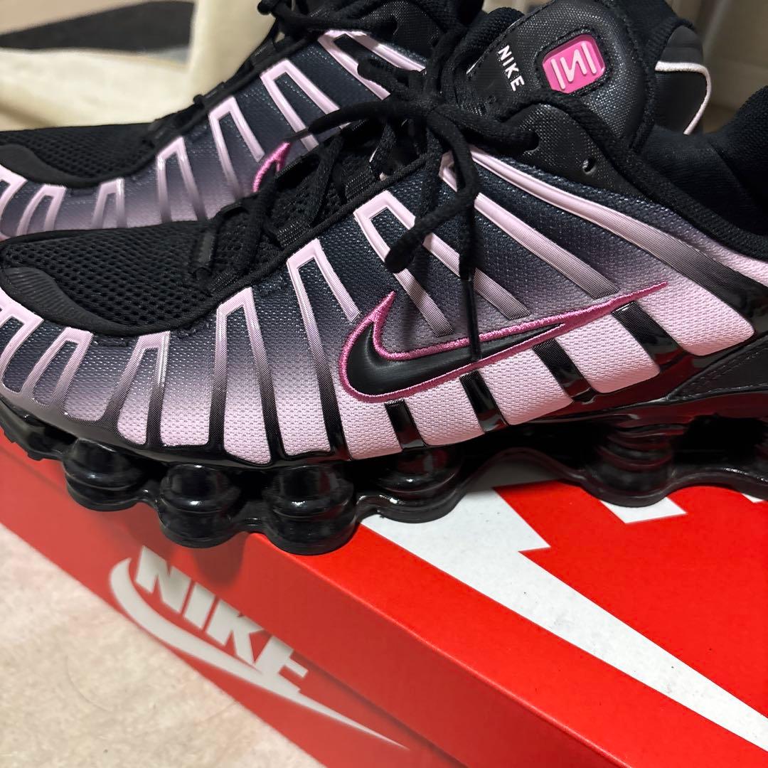 NIKE SHOX スニーカー 11.5 ブラック/ピンク