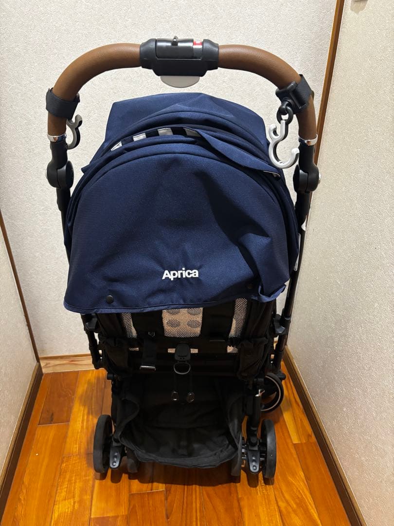 超美品　アップリカ ラクーナビッテクッション ベビーカー　2022年