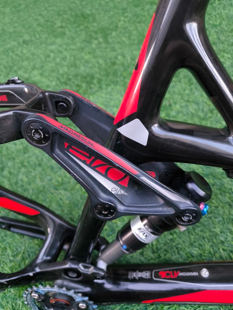 TREK Fuel EX 9.9 フルカーボンフルサスフレームセット