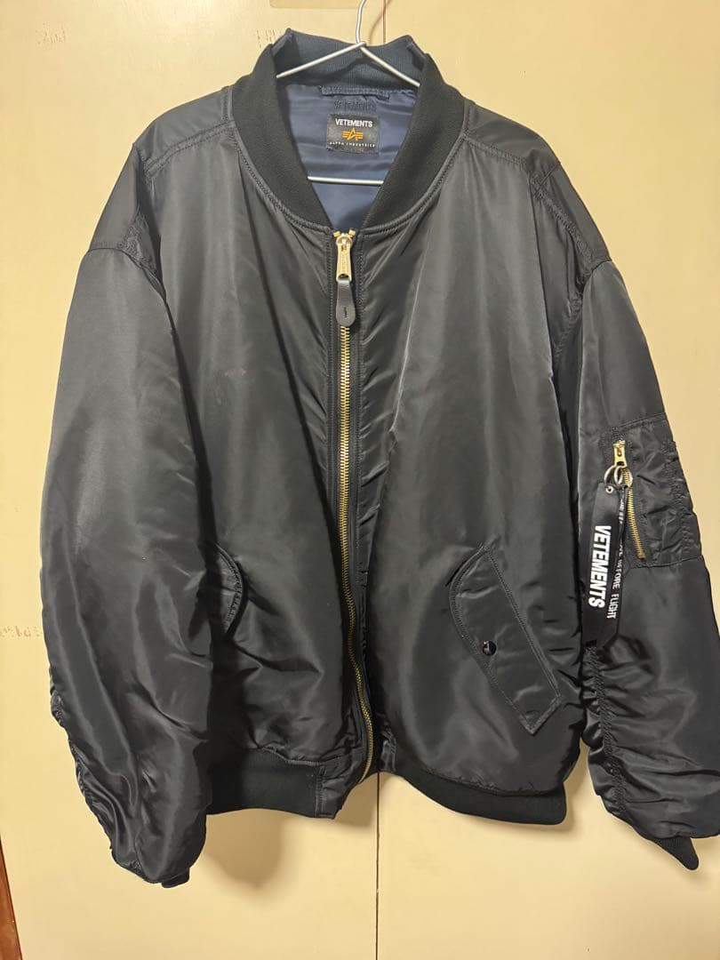 vetements ブラックボンバージャケット　ma-1 リバーシブル　21FW