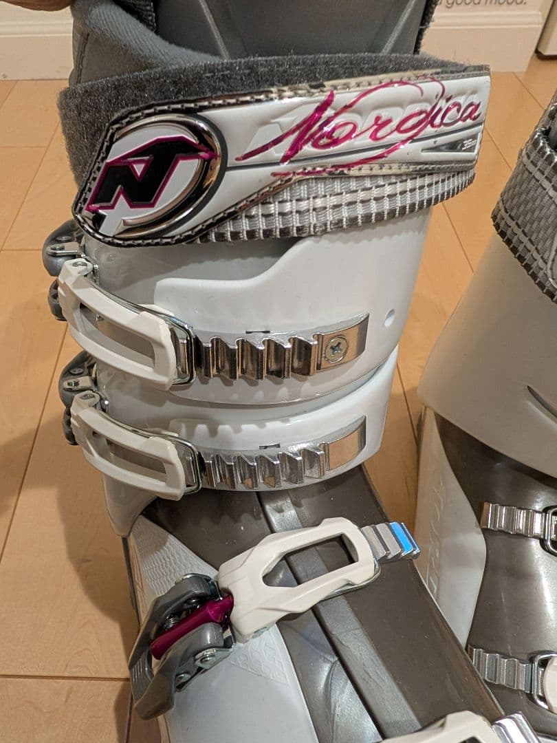Nordica NFS スキー用ブーツ 女性用25.0〜25.5 美品