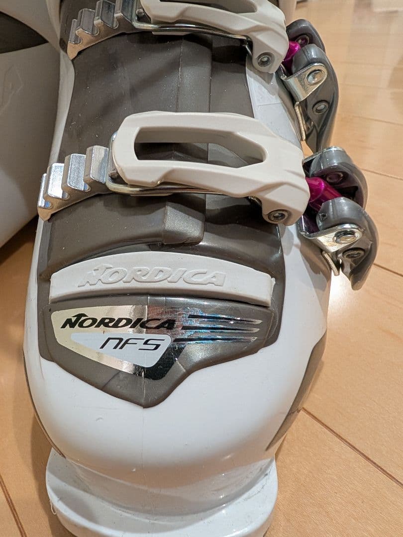 Nordica NFS スキー用ブーツ 女性用25.0〜25.5 美品