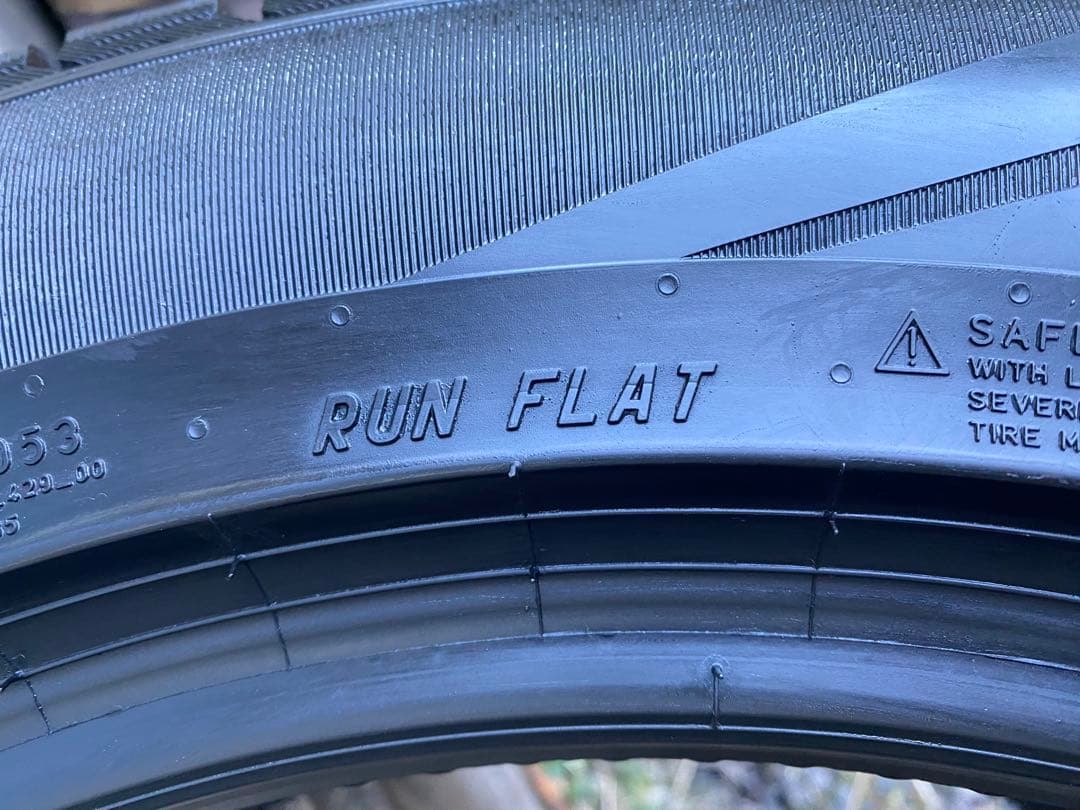 ①しろ！ピレリ 225/55R17 アイスアシンメトリコプラス