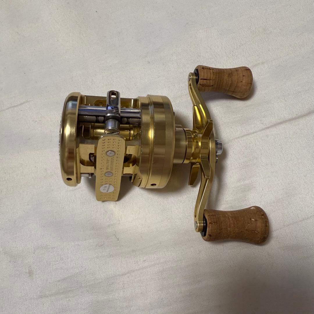 ☆希少☆ シマノ　カルカッタ　コンクエスト51左巻き　カスタム　ノーマルパーツ付