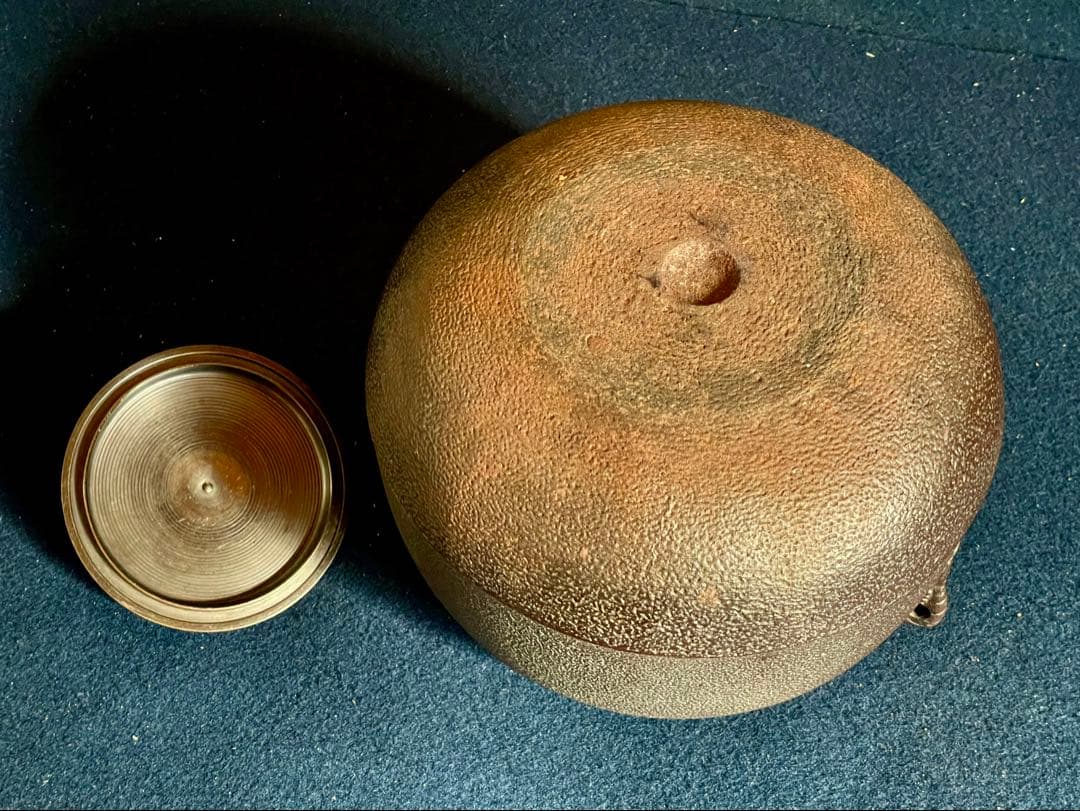 割引‼️「母」 丸釜 海老鐶付 釜師 辰敏 共箱 黄布 炉釜 茶道具 （あ）